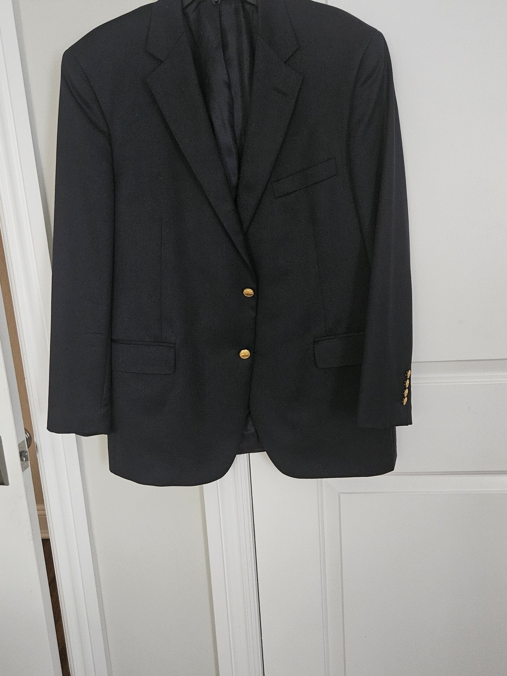 Brooks Brothers Navy Blazer Jacket, Size 44R, 100% Virgin Wool.